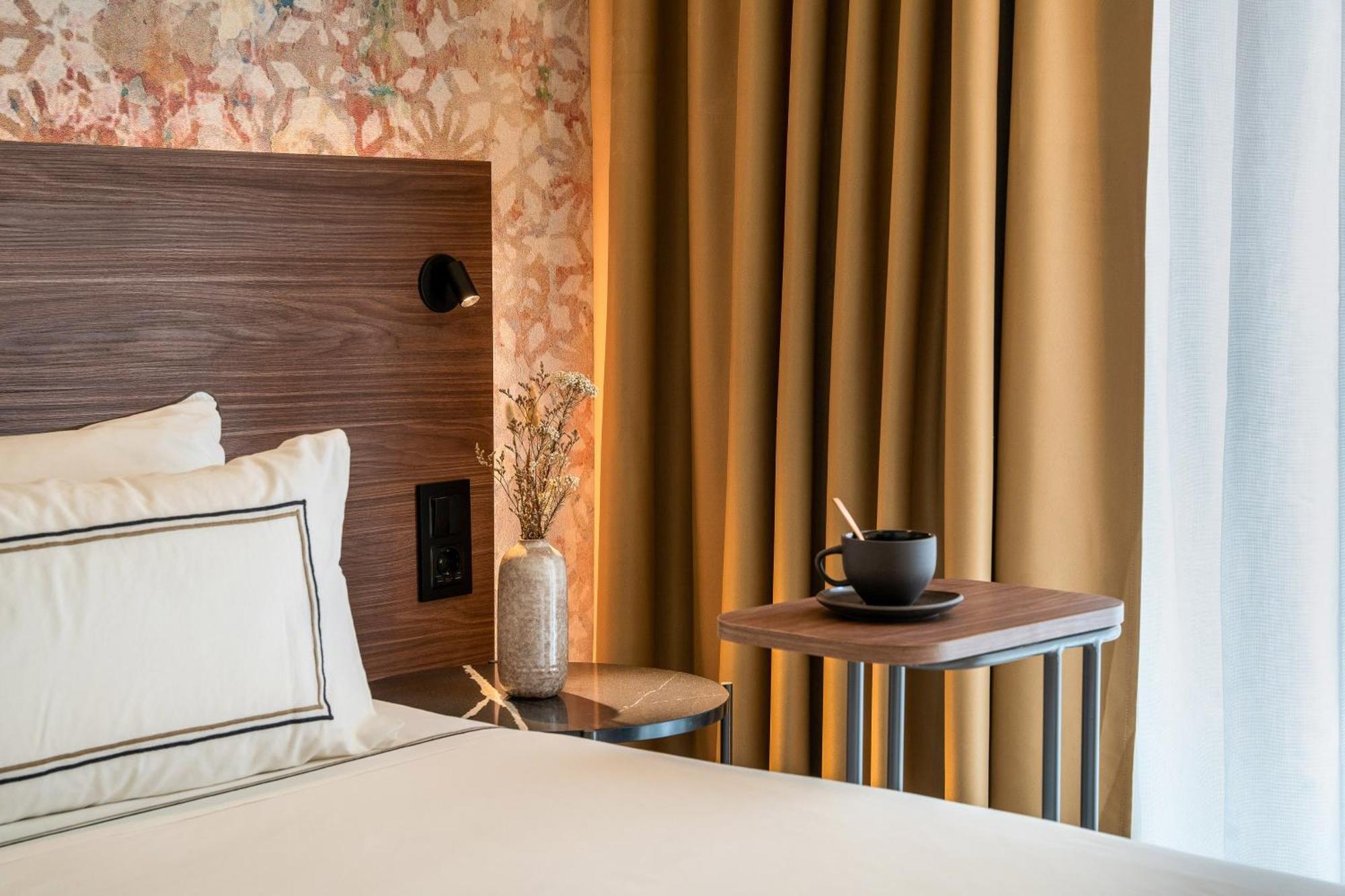 Hotel Meliá Granada Esterno foto