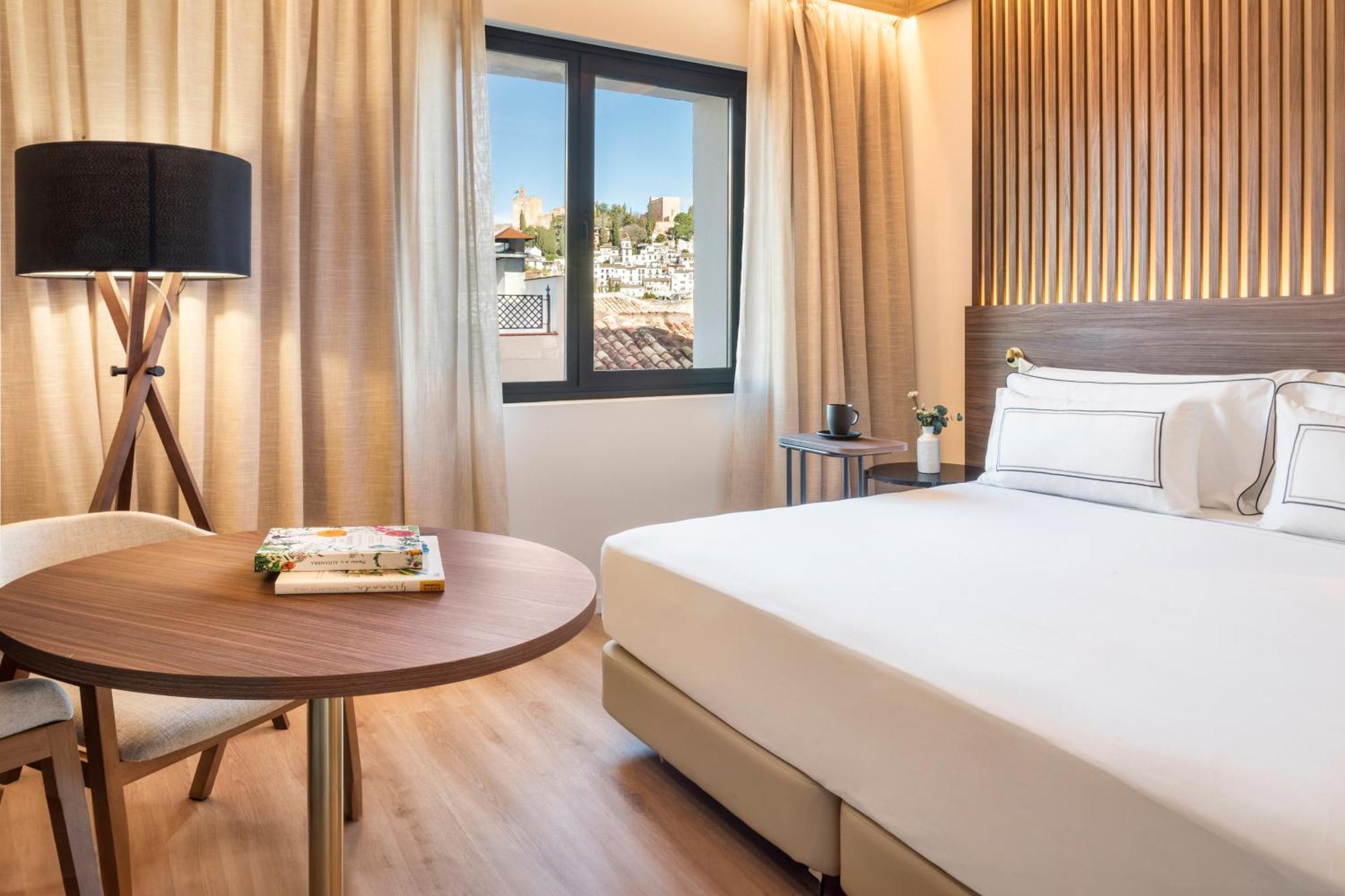 Hotel Meliá Granada Esterno foto
